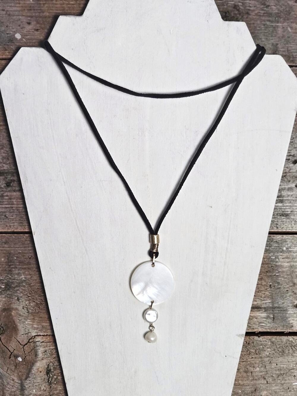 Black Wrap Suede Feel Necklace Choker With Dangling Pearls